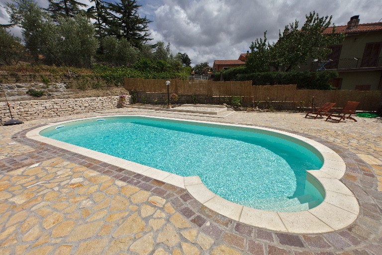 Riapertura piscina