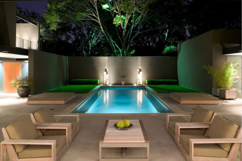 Scelta del terreno per la piscina interrata Piscina e abitazione: integrazione perfetta